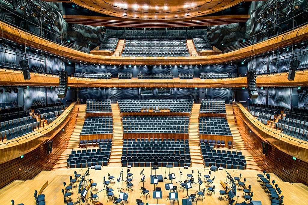 A hall to capture by the convolution reverb
