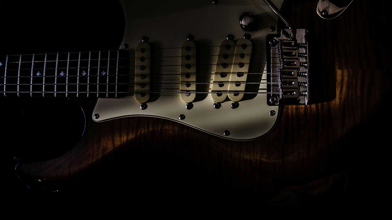 An electric guitar equipped with 3 magnetic pickups