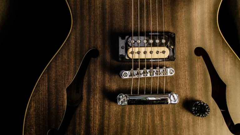 A guitar pickup